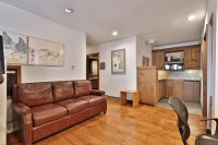 954 East Ash Hawk Resort