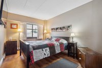 135 E Mountain
