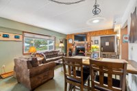 137 E Mountain