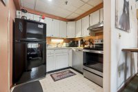 137 E Mountain
