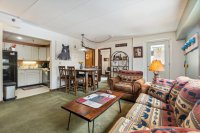 137 E Mountain