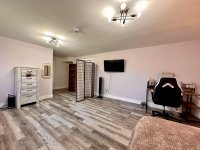 16 Edgewood