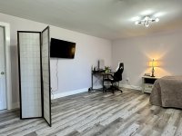 16 Edgewood
