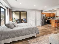 133 East Mountain