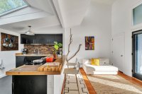 148 East Hill
