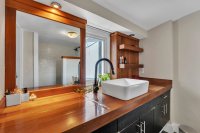 148 East Hill