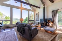 917 Carlton Hill