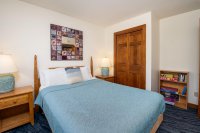 212 West Glade