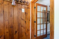 212 West Glade