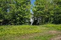 212 West Glade