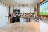 212 West Glade
