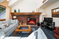 212 West Glade
