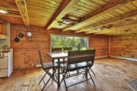 810 Crown Point
