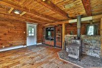 810 Crown Point