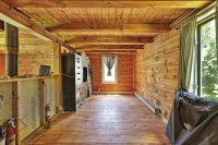810 Crown Point