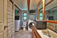 810 Crown Point