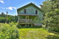 810 Crown Point