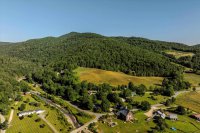 140 Hale Hollow