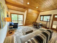 2115 East Woodstock