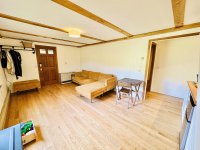 2115 East Woodstock