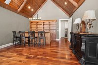 484 Carlton Hill