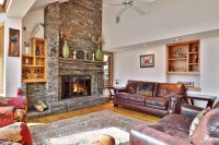 200 Peregine Hawk Mountain Resort