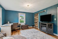 1613 West Woodstock