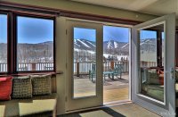228 East Mountain GRAND HOTEL