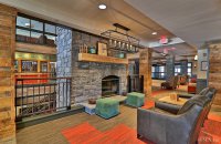 228 East Mountain GRAND HOTEL