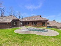 182 High Ridge