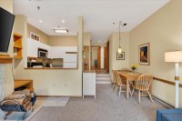 118 High Ridge