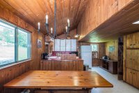 2238 Upper Michigan