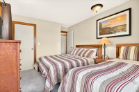 528 East Mountain