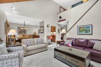 528 East Mountain