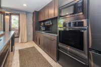 904 Austin Hill Hawk Resort