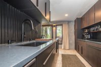 904 Austin Hill Hawk Resort